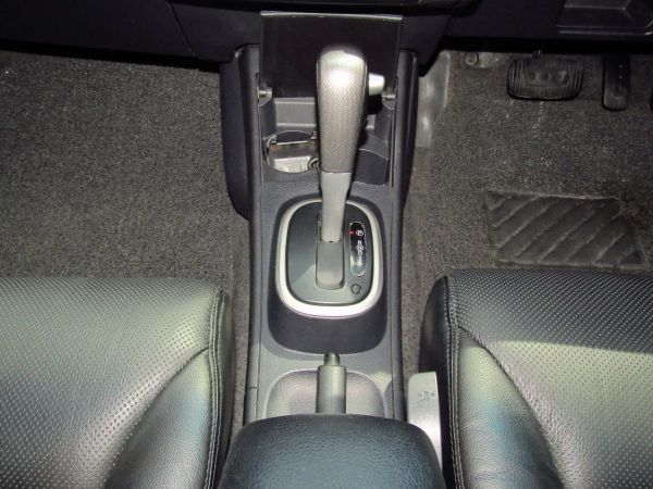 Nissan tiida 1.8G 2011 รูปที่ 6